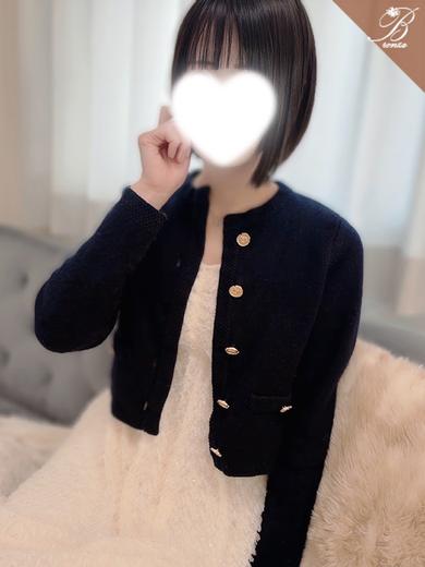 【ショートカット美女✨】 雪解け誘う優しき華奢な色香♡